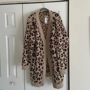 NWT Boohoo leopard sweater